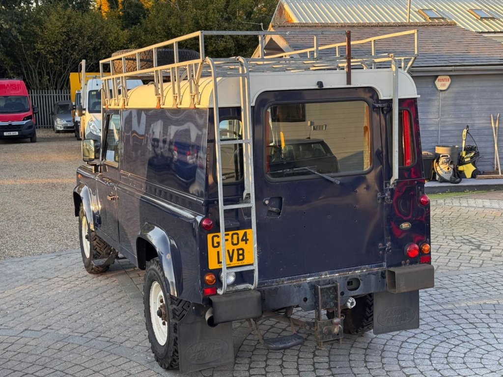 Used Land Rover Defender 2004 for sale - 76118861: Photo 14