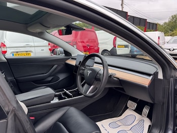 Used Tesla Model 3 2020 for sale - 75770580: Photo