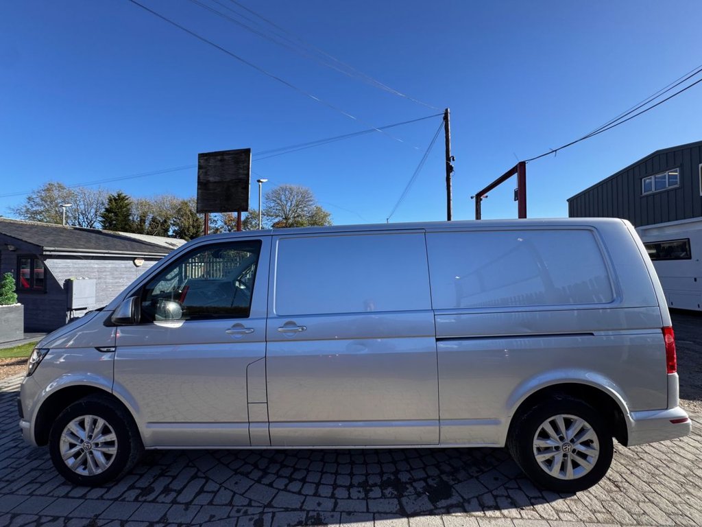 Used Volkswagen Transporter 2017 for sale - 76368239: Photo 23