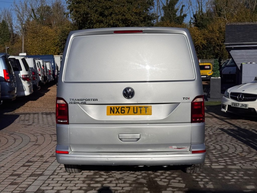 Used Volkswagen Transporter 2017 for sale - 76368239: Photo 25