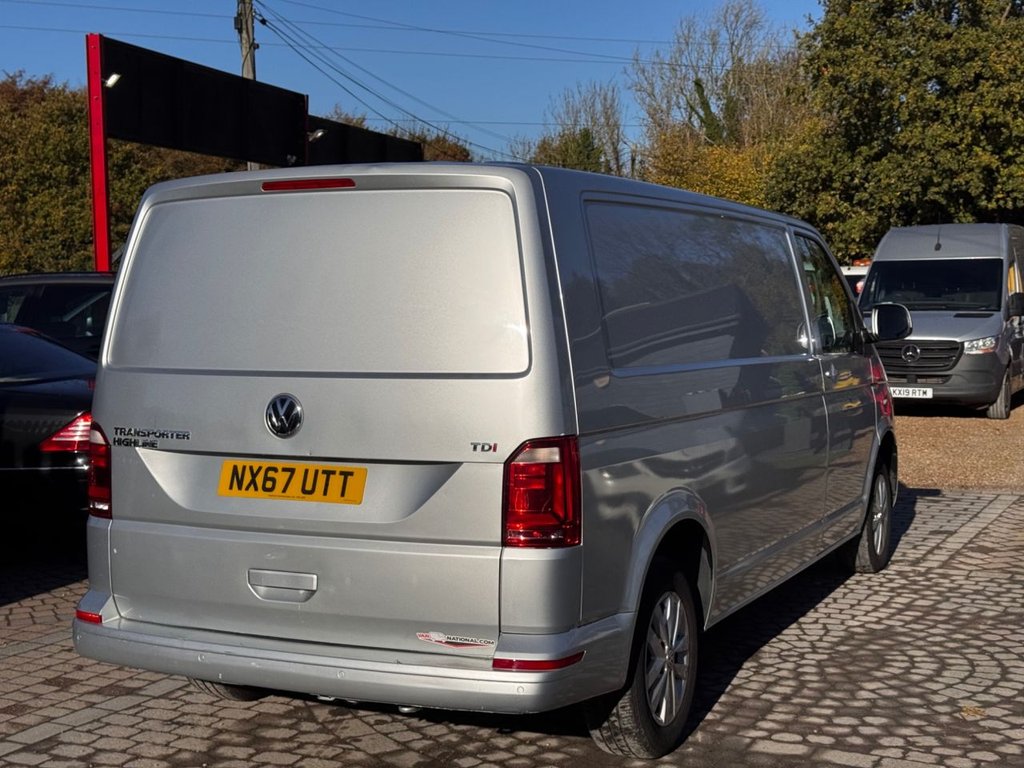 Used Volkswagen Transporter 2017 for sale - 76368239: Photo 26