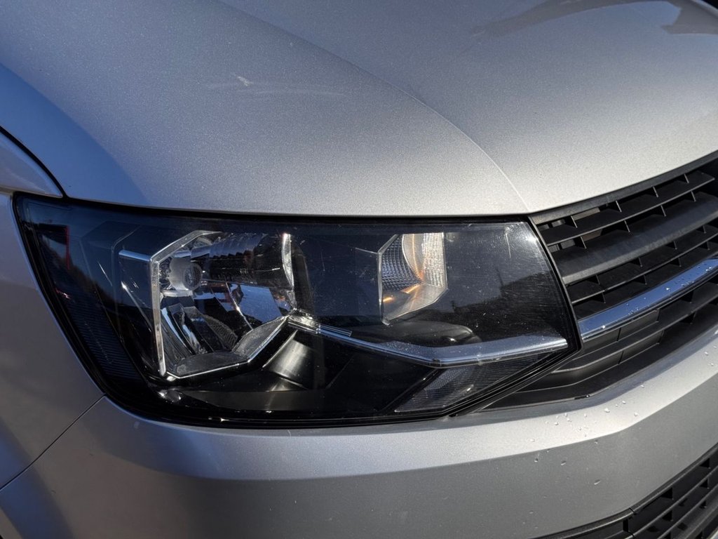 Used Volkswagen Transporter 2017 for sale - 76368239: Photo 28