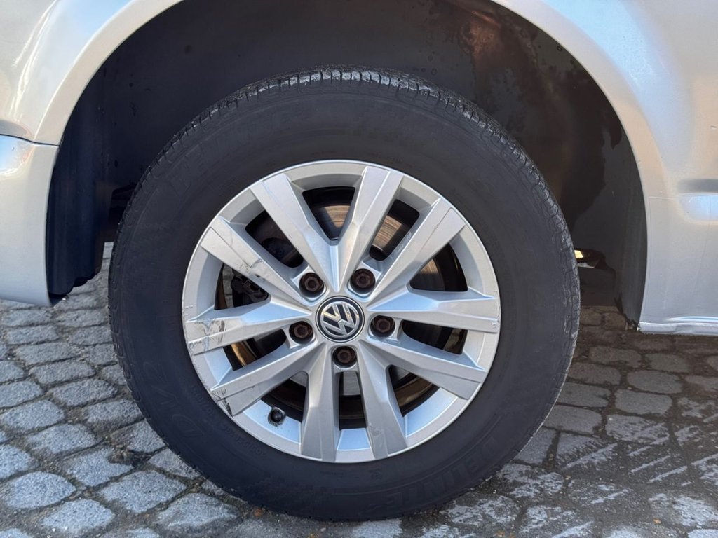 Used Volkswagen Transporter 2017 for sale - 76368239: Photo 30