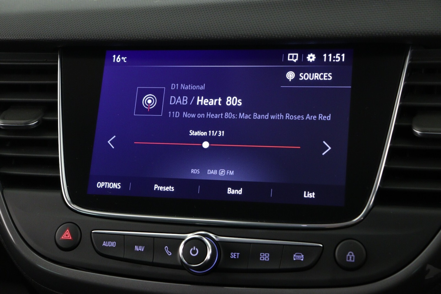 Used Vauxhall Crossland 2024 for sale - 76297640: Photo 16