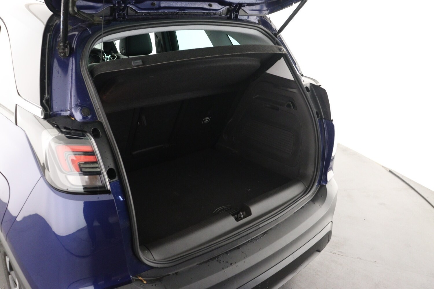 Used Vauxhall Crossland 2022 for sale - 76221828: Photo 10