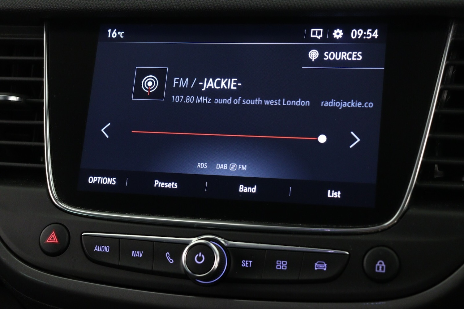 Used Vauxhall Crossland 2022 for sale - 77353669: Photo 16