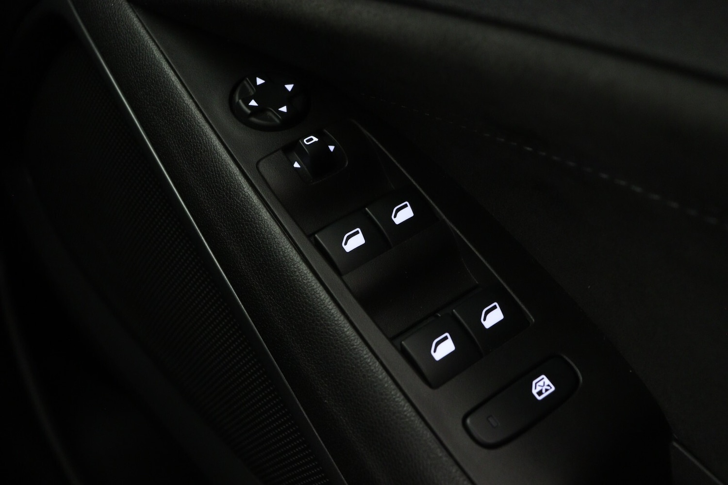 Used Vauxhall Crossland 2022 for sale - 77353669: Photo 26