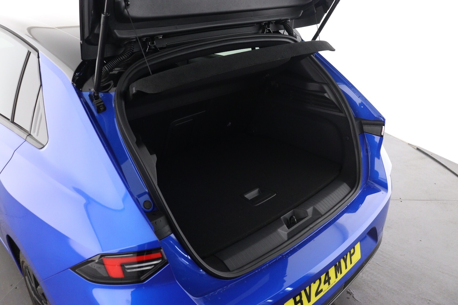 Used Vauxhall Astra 2024 for sale - 76289886: Photo 10