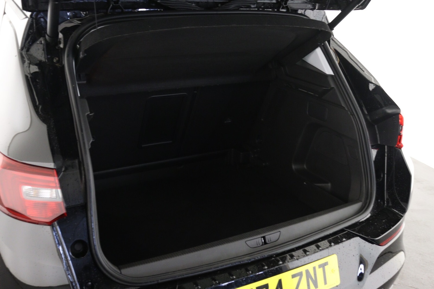 Used Vauxhall Grandland 2024 for sale - 76297620: Photo 10