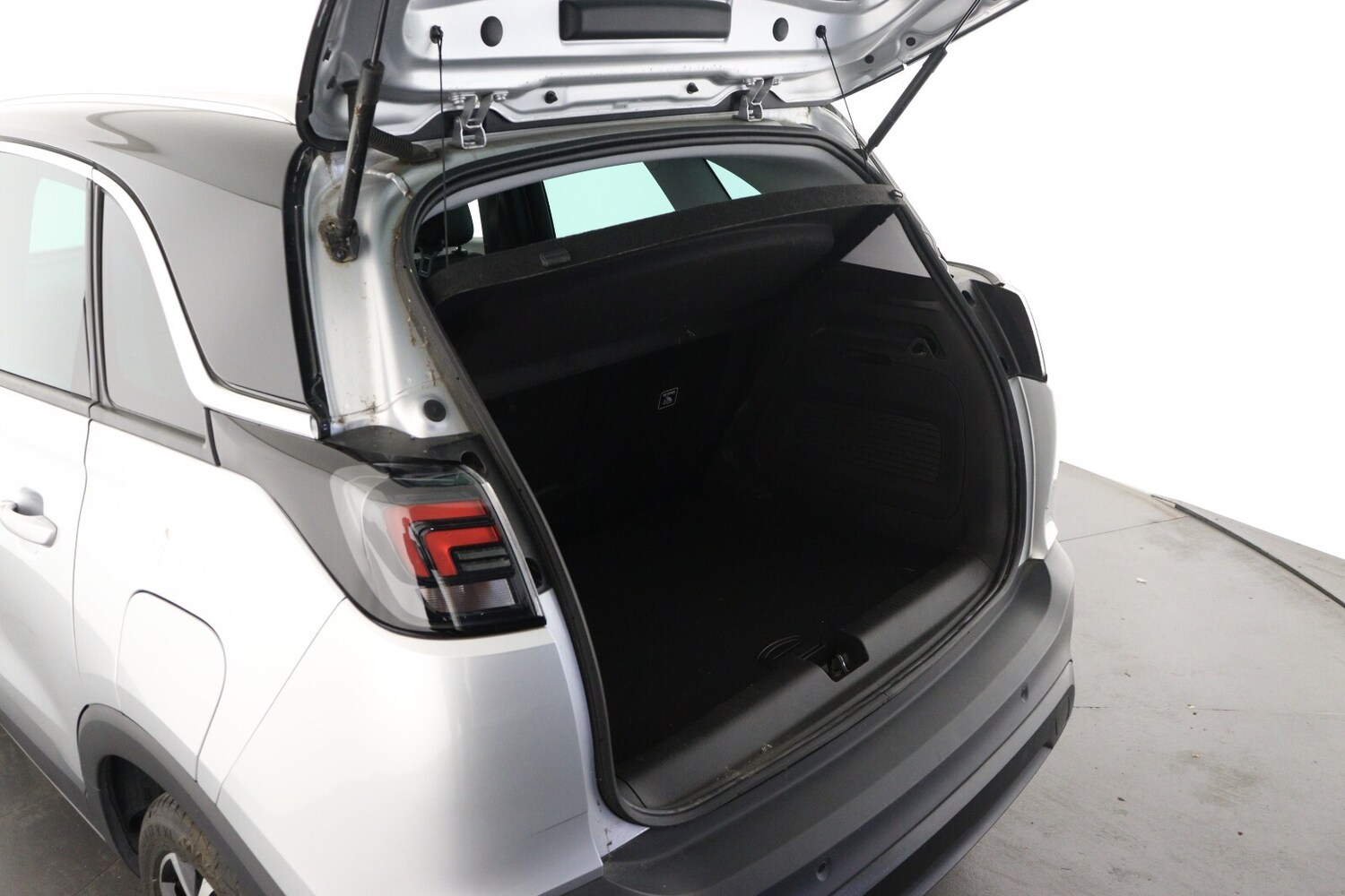 Used Vauxhall Crossland 2023 for sale - 75763867: Photo 9