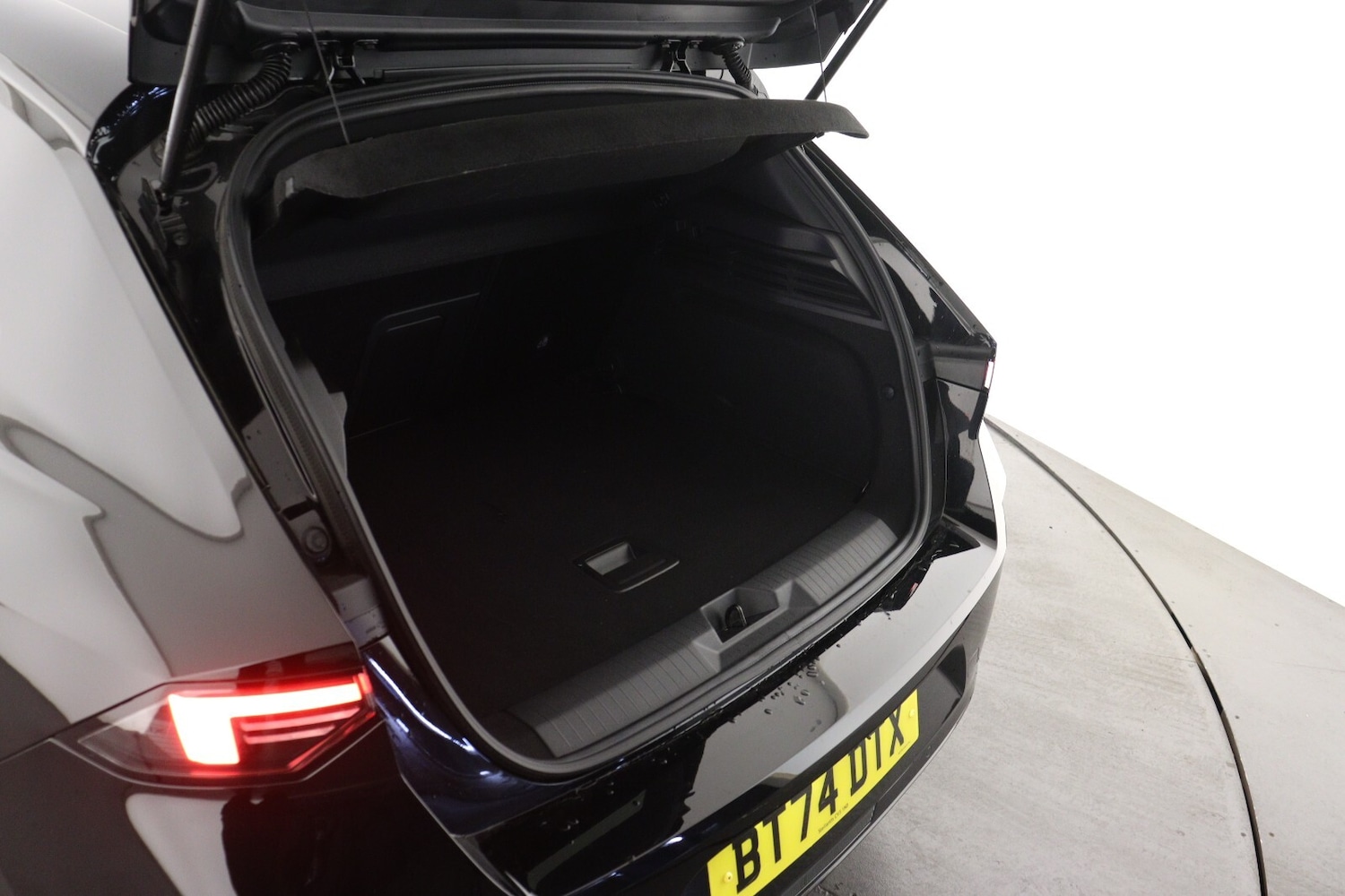 Used Vauxhall Astra 2024 for sale - 76297577: Photo 10