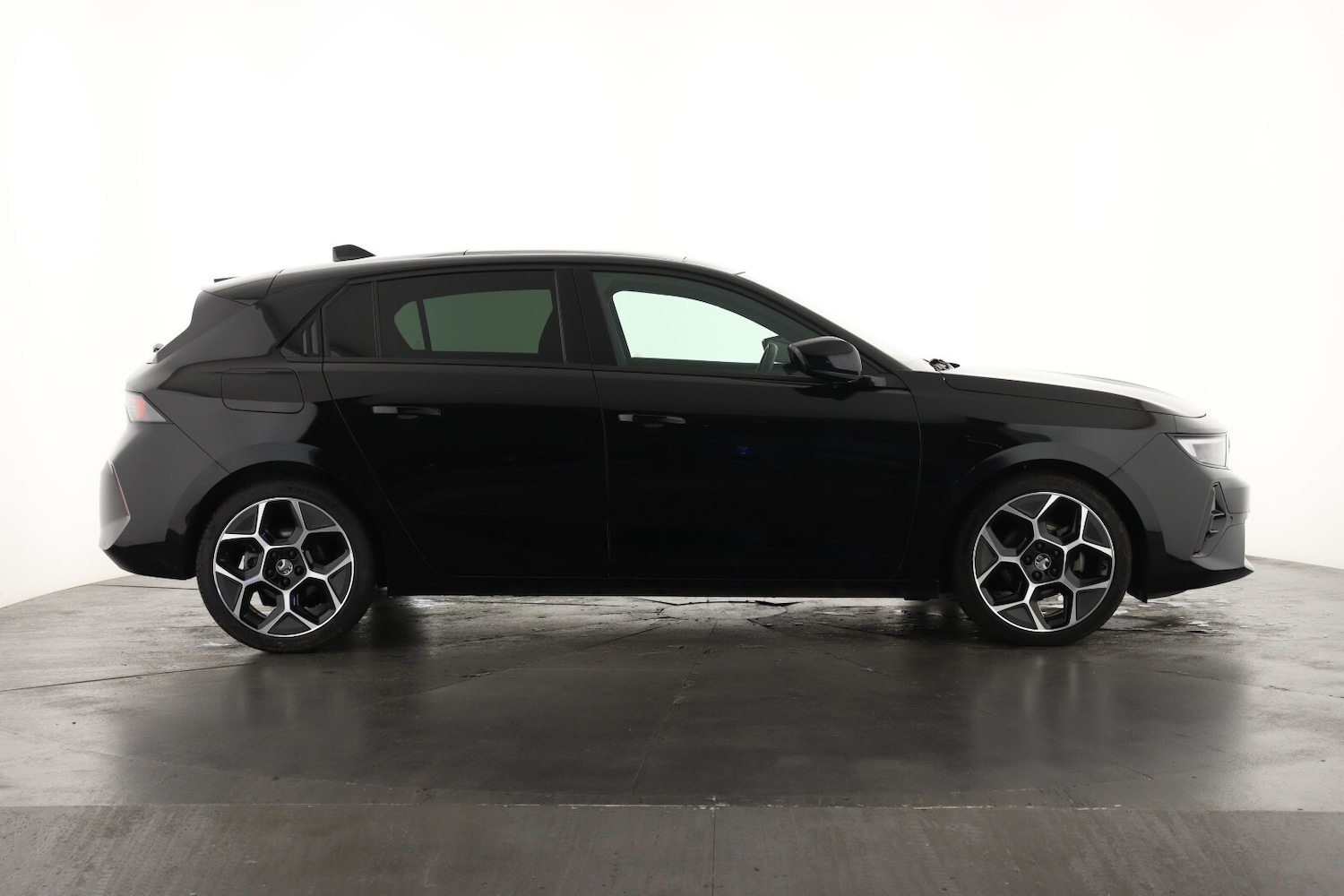 Used Vauxhall Astra 2024 for sale - 76297577: Photo 5