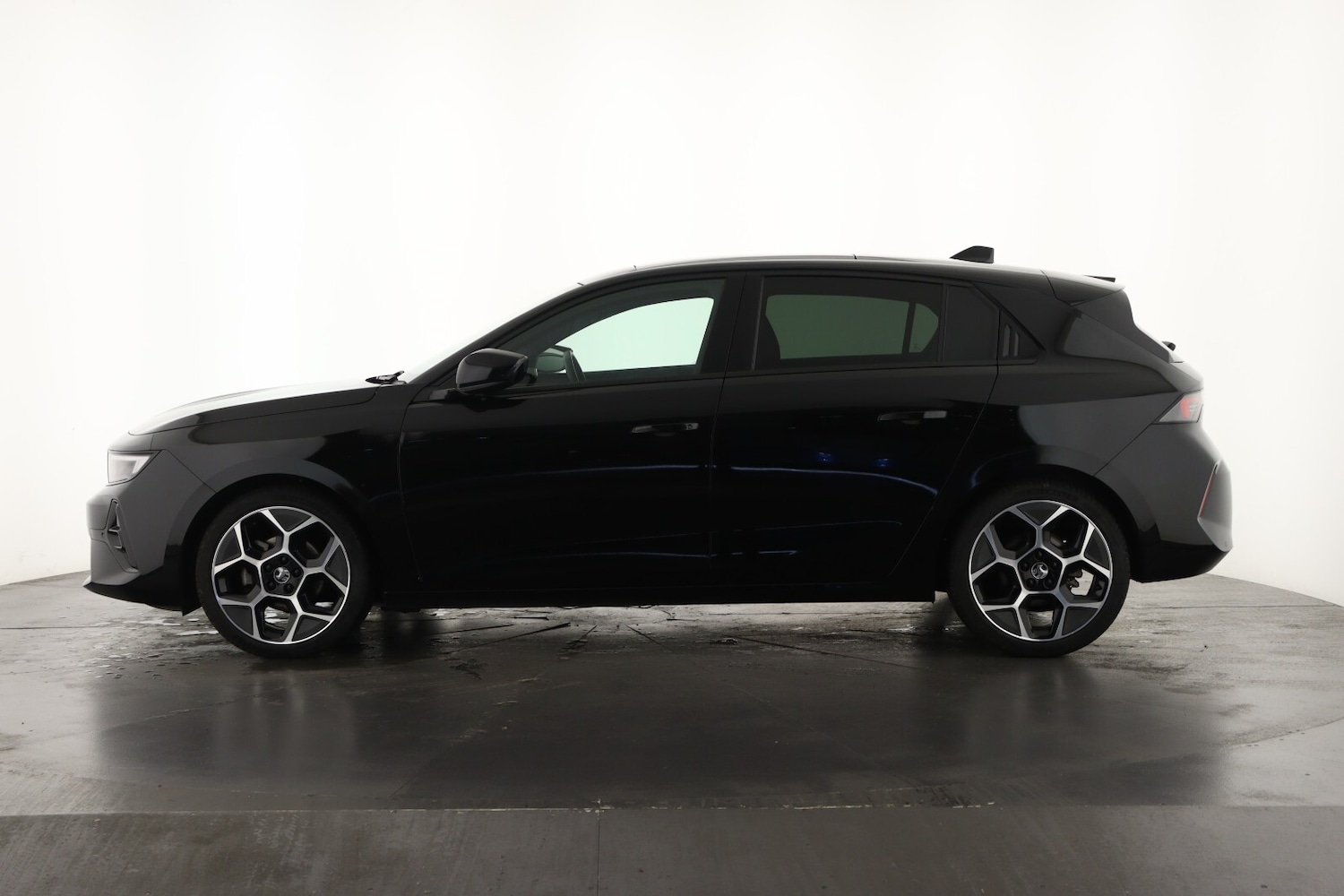 Used Vauxhall Astra 2024 for sale - 76297577: Photo 8