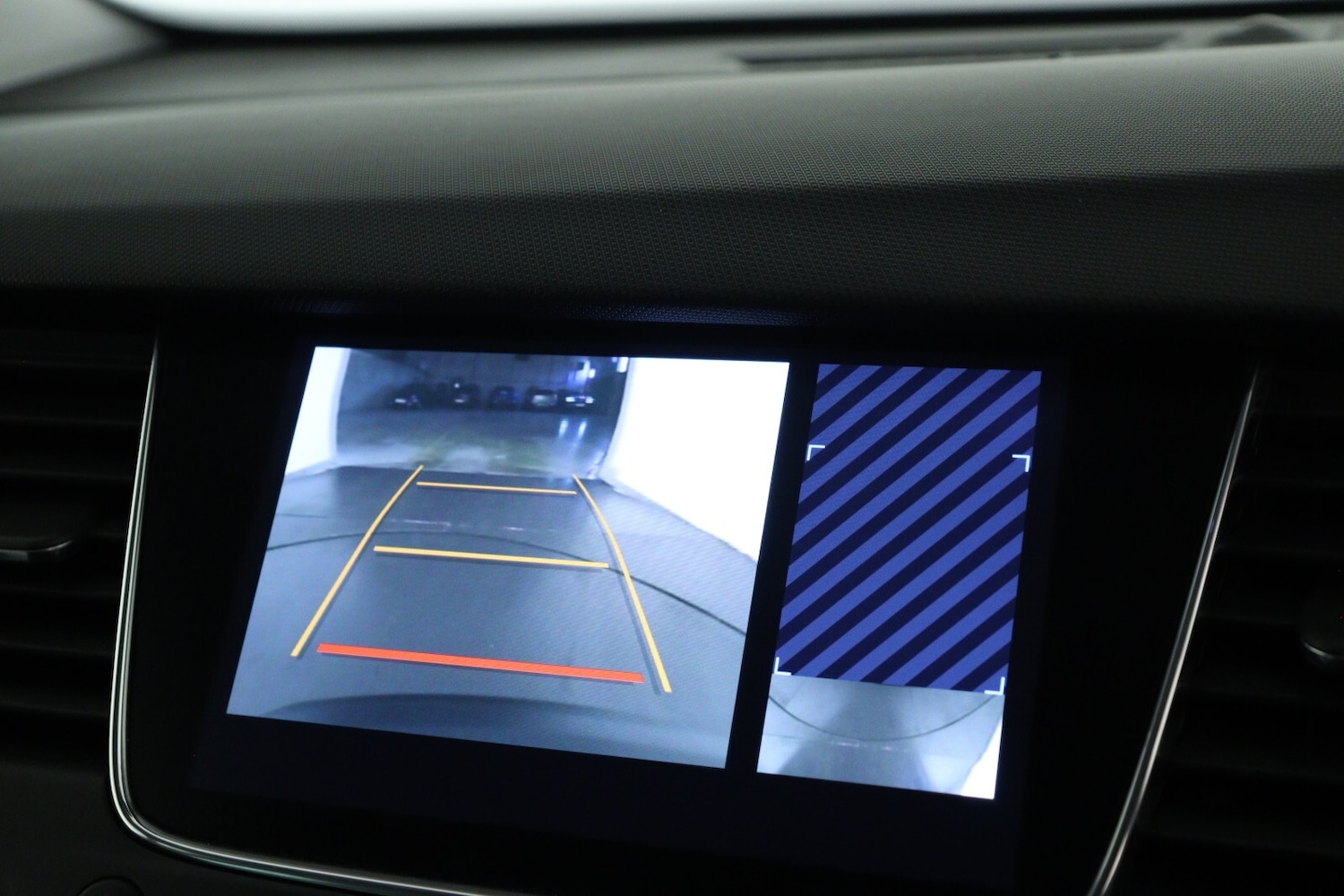 Used Vauxhall Crossland 2022 for sale - 76302475: Photo 16