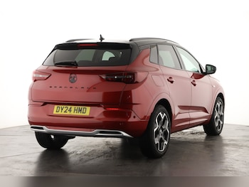 Used Vauxhall Grandland 2024 for sale - 76276262: Photo 3
