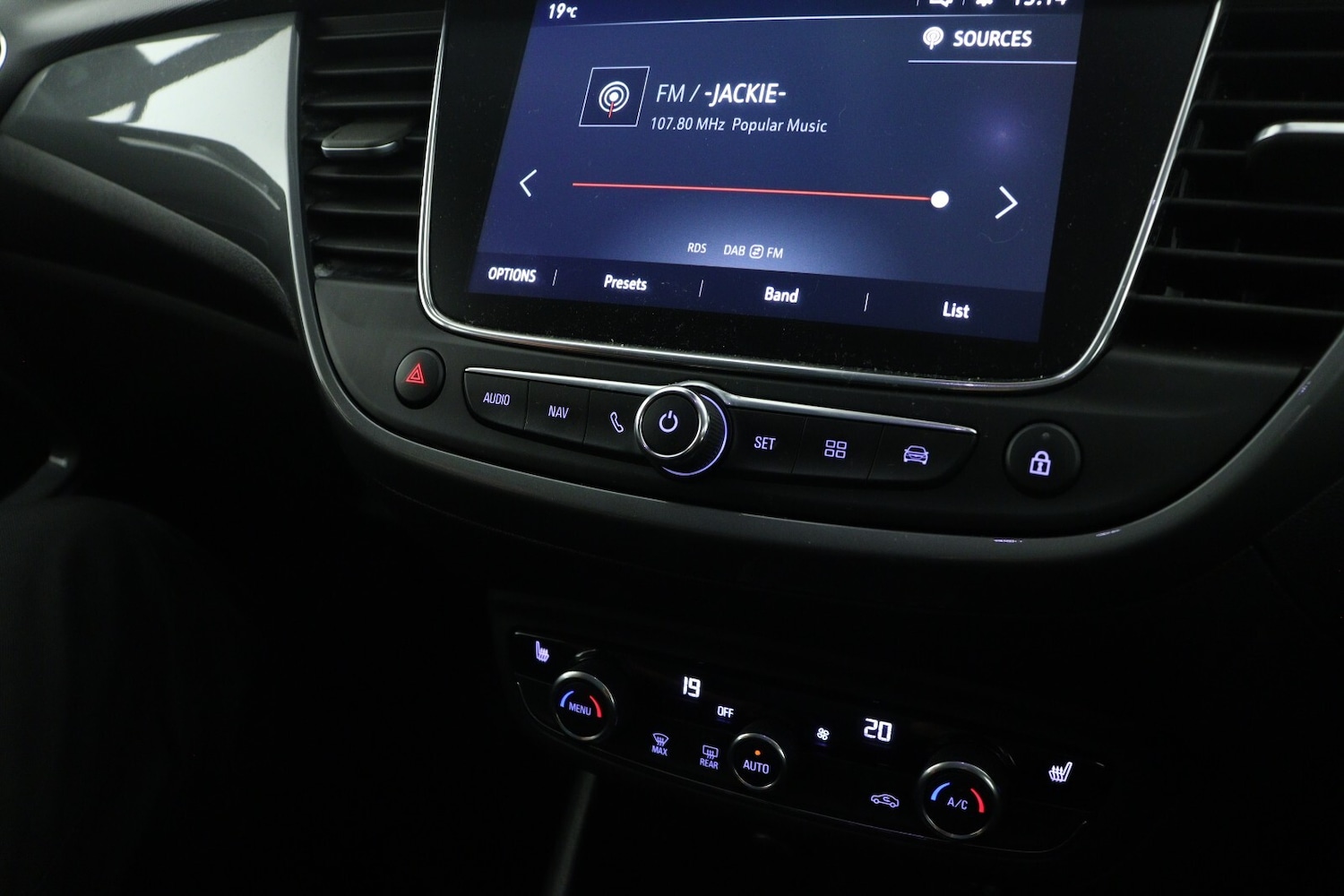 Used Vauxhall Crossland 2021 for sale - 76420290: Photo 15