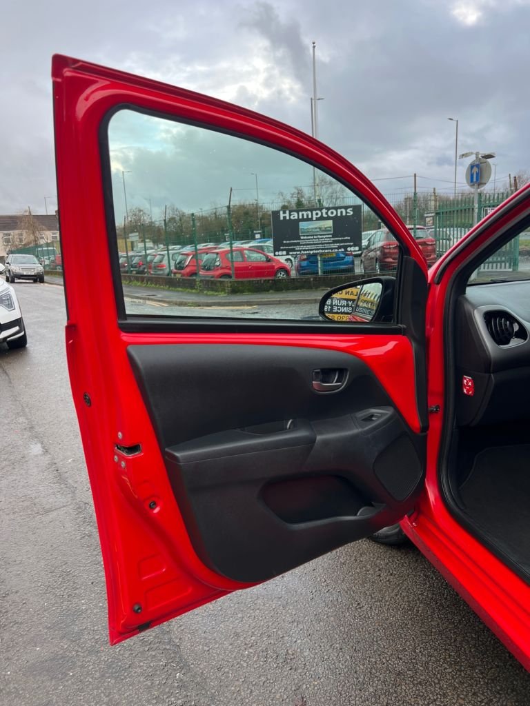 Used Toyota AYGO 2021 for sale - 77302729: Photo 14