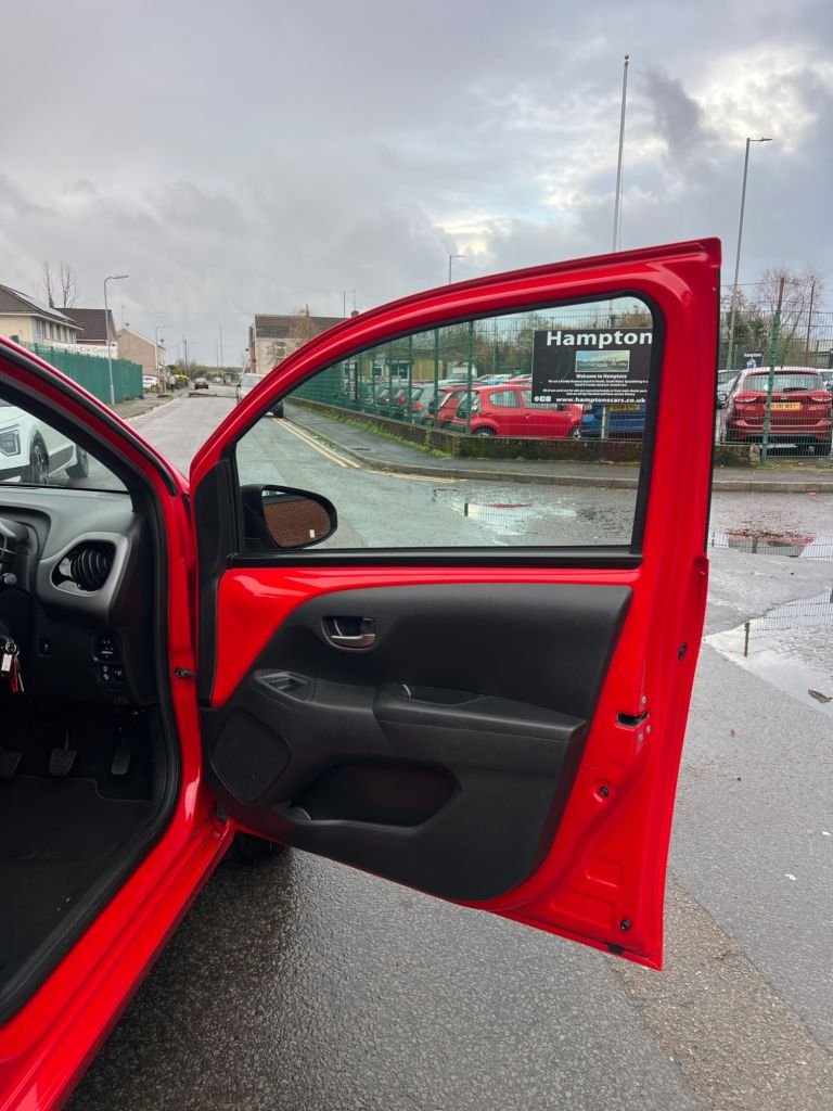 Used Toyota AYGO 2021 for sale - 77302729: Photo 15