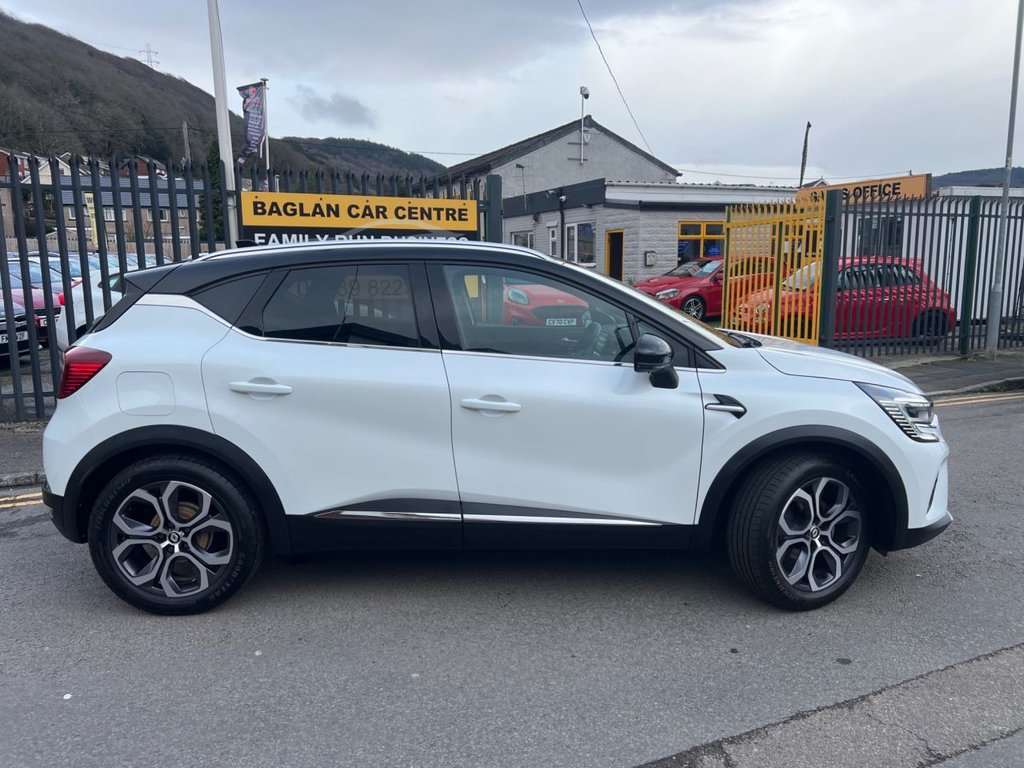 Used Renault Captur 2023 for sale - 77422441: Photo 2