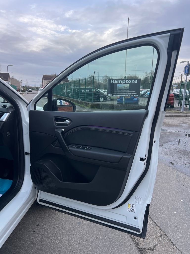 Used Renault Captur 2023 for sale - 77422441: Photo 21