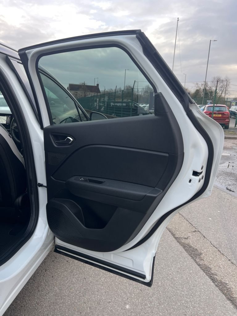 Used Renault Captur 2023 for sale - 77422441: Photo 23