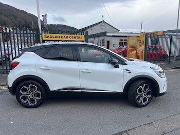 Used Renault Captur 2023 for sale - 77422441: Photo