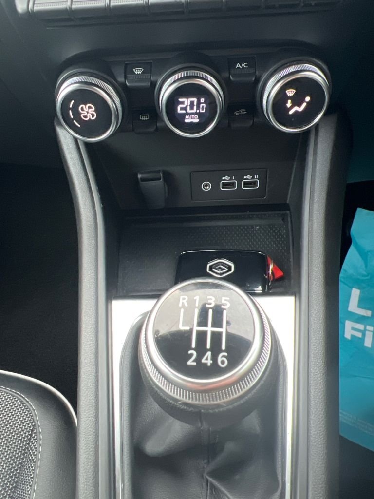 Used Renault Captur 2023 for sale - 77422441: Photo 47