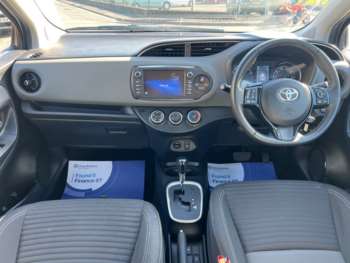 Used Toyota Yaris 2019 for sale - 74305928: Photo