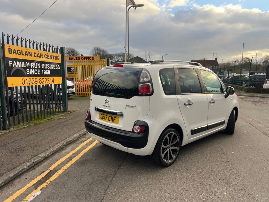Used Citroen C3 Picasso 2017 for sale - 76910307: Photo 10