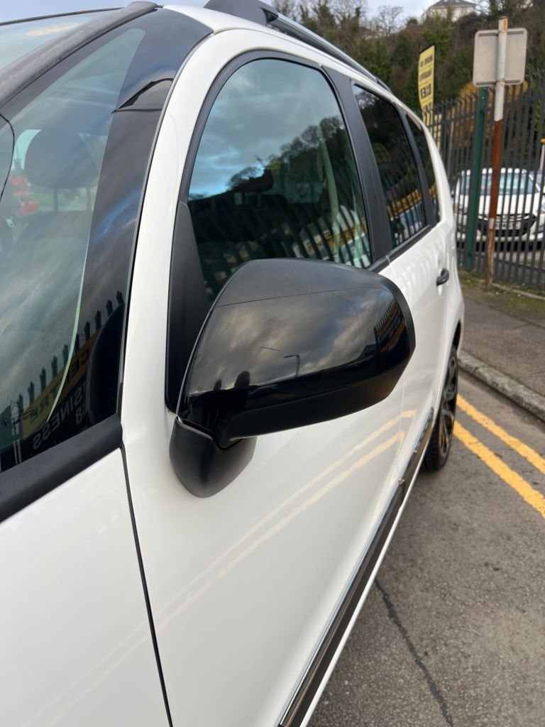 Used Citroen C3 Picasso 2017 for sale - 76910307: Photo 13