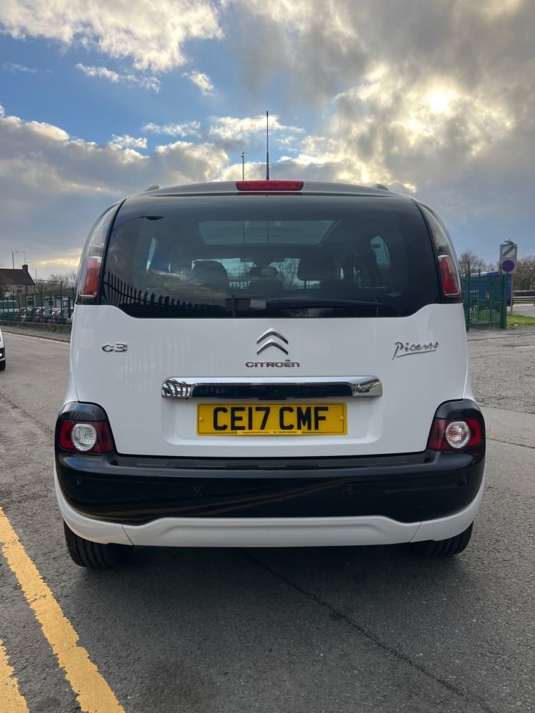 Used Citroen C3 Picasso 2017 for sale - 76910307: Photo 14