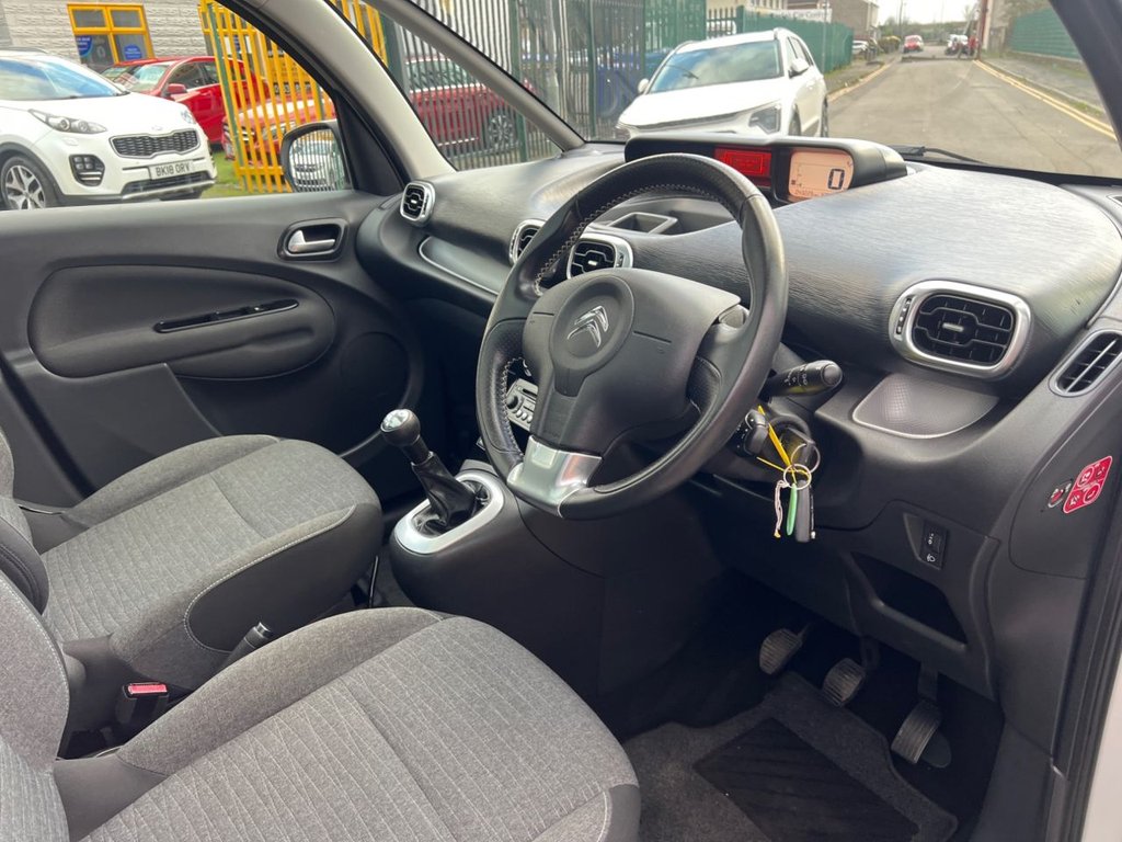 Used Citroen C3 Picasso 2017 for sale - 76910307: Photo 21