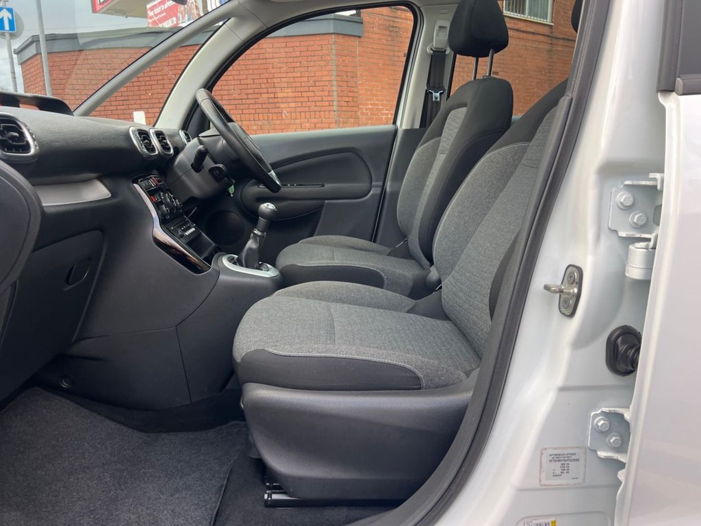 Used Citroen C3 Picasso 2017 for sale - 76910307: Photo 25