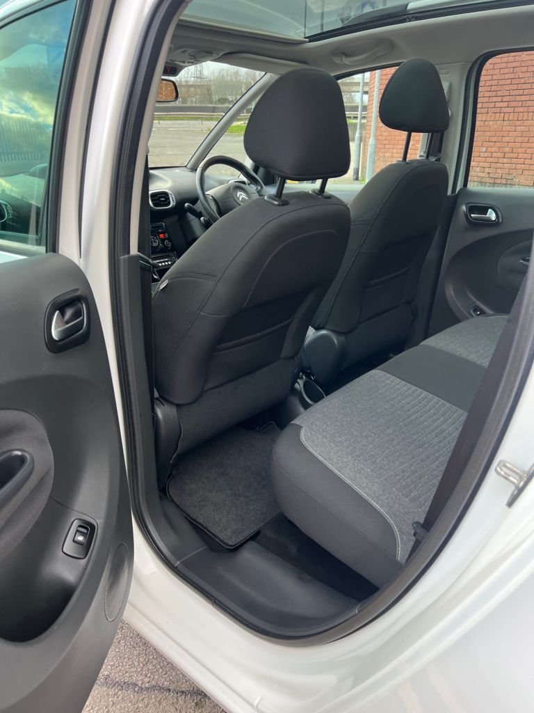 Used Citroen C3 Picasso 2017 for sale - 76910307: Photo 31