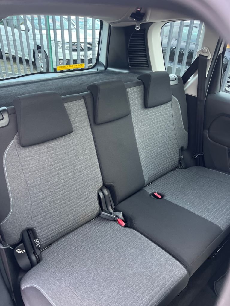 Used Citroen C3 Picasso 2017 for sale - 76910307: Photo 32