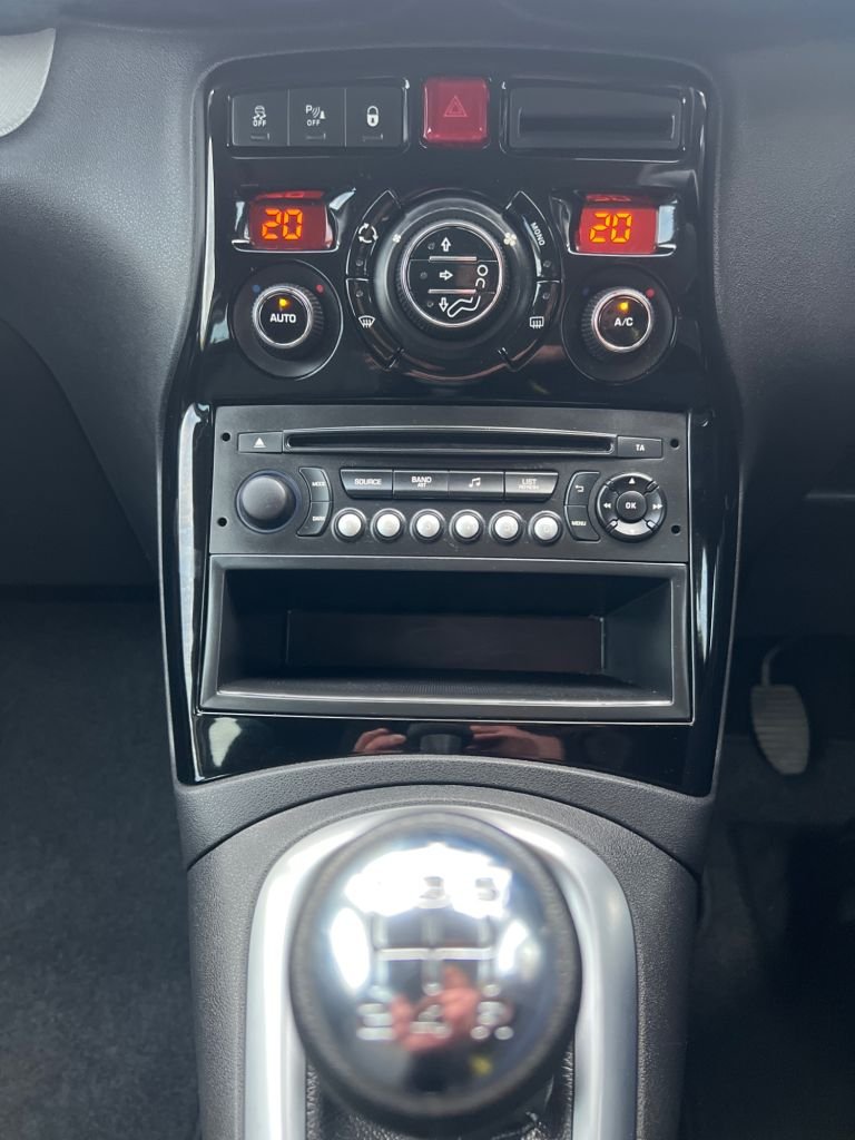 Used Citroen C3 Picasso 2017 for sale - 76910307: Photo 43