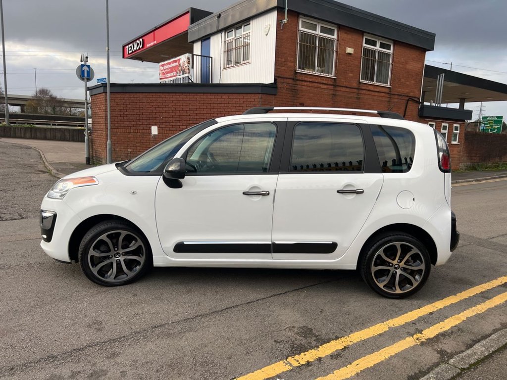 Used Citroen C3 Picasso 2017 for sale - 76910307: Photo 8