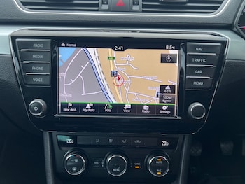 Used Skoda Superb 2017 for sale - 77369587: Photo