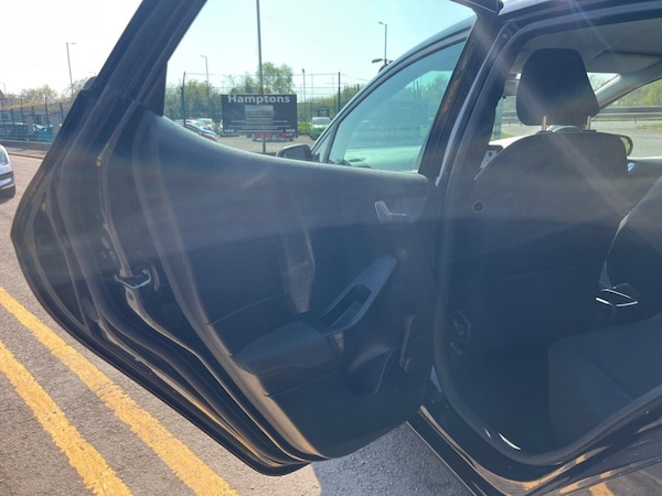 Used Ford Fiesta 2018 for sale - 74345574: Photo 13