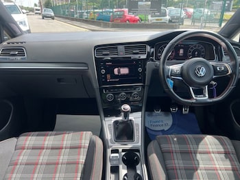 Used Volkswagen Golf 2019 for sale - 79155675: Photo
