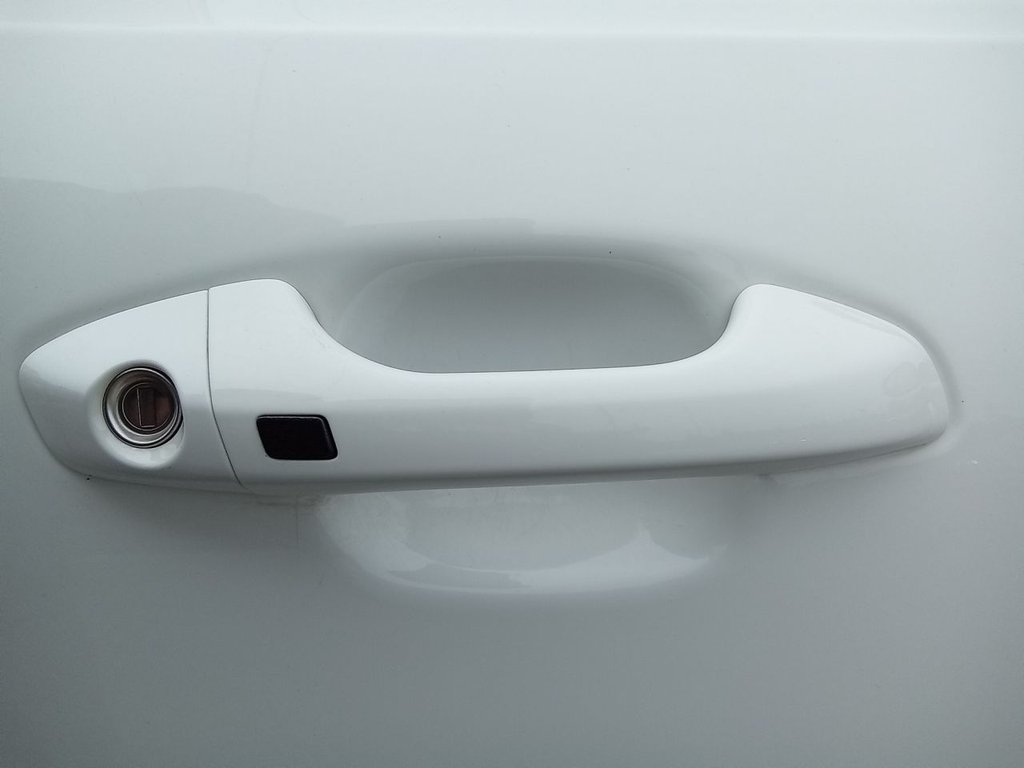 Used Kia Stonic 2018 for sale - 76710928: Photo 13