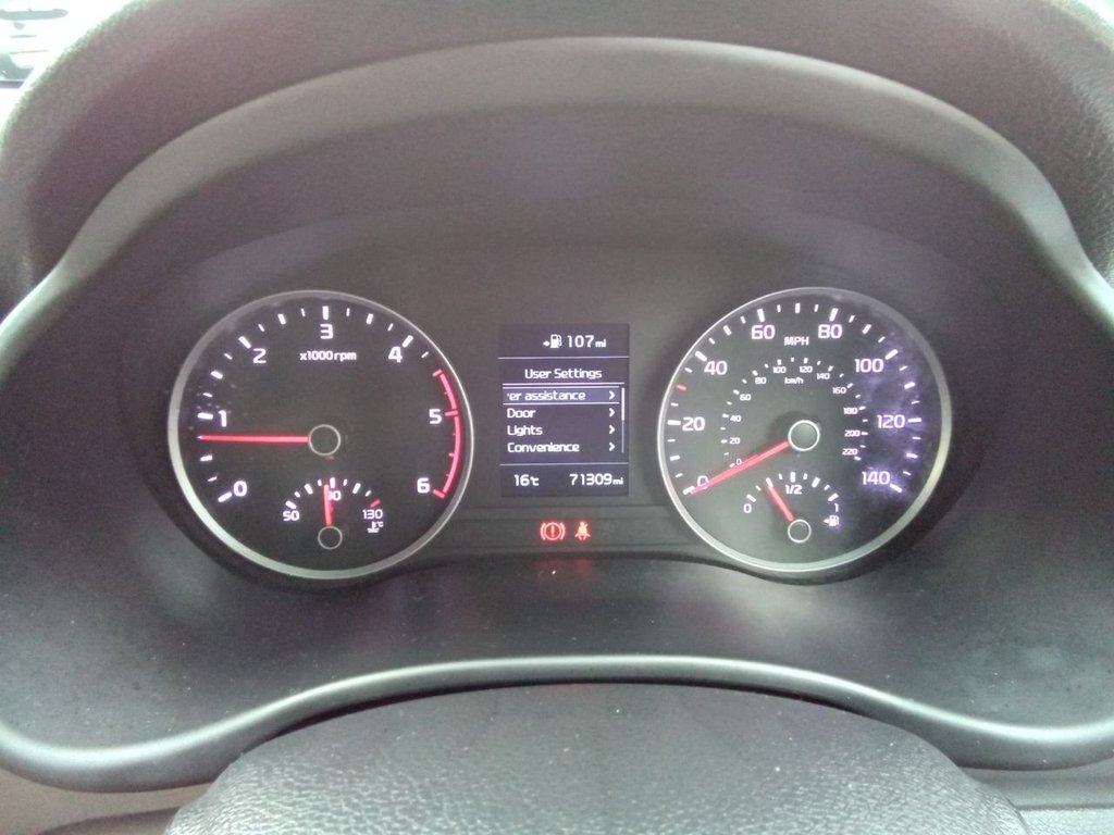 Used Kia Stonic 2018 for sale - 76710928: Photo 46