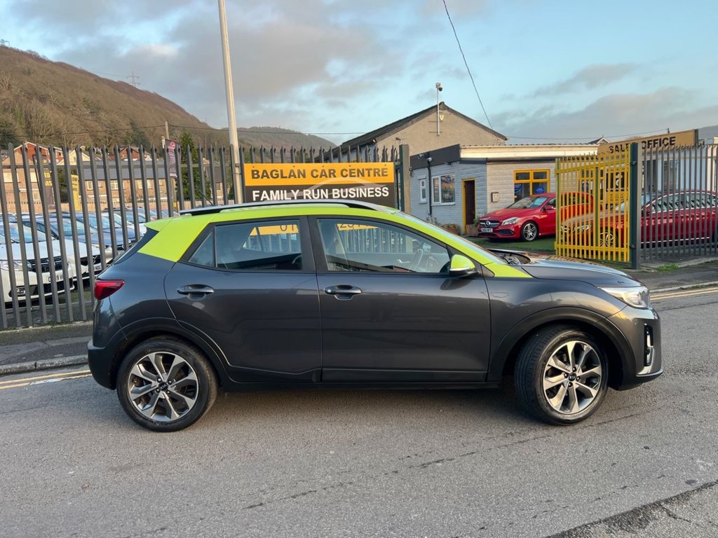 Used Kia Stonic 2018 for sale - 76910026: Photo 2