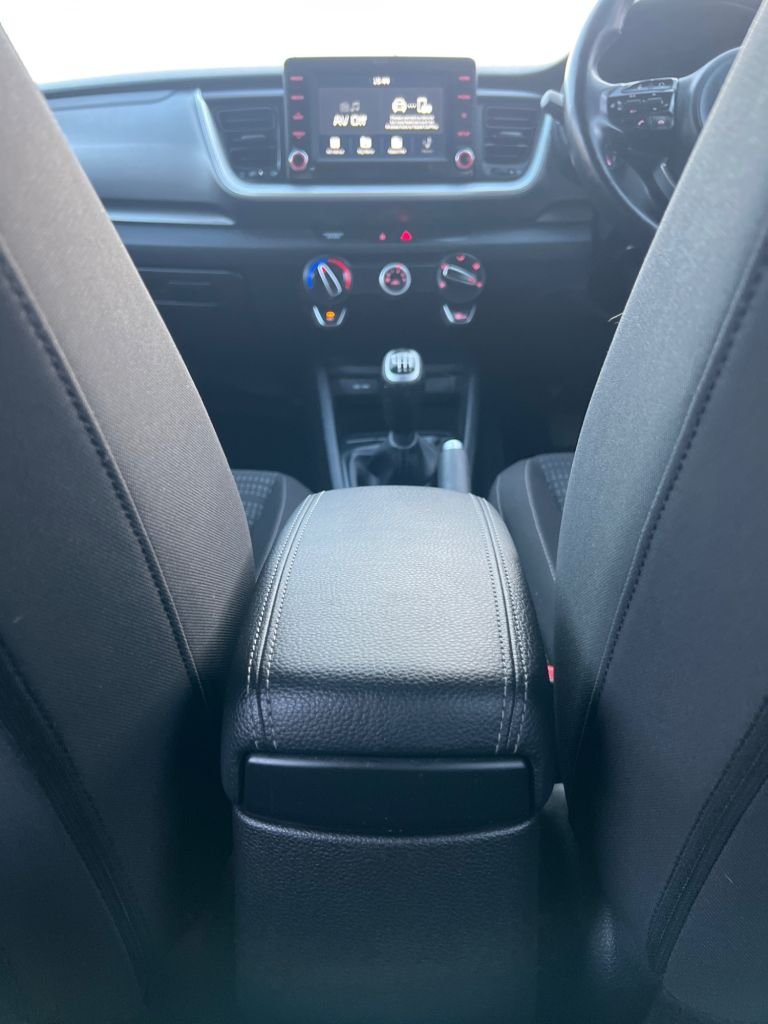 Used Kia Stonic 2018 for sale - 76910026: Photo 3