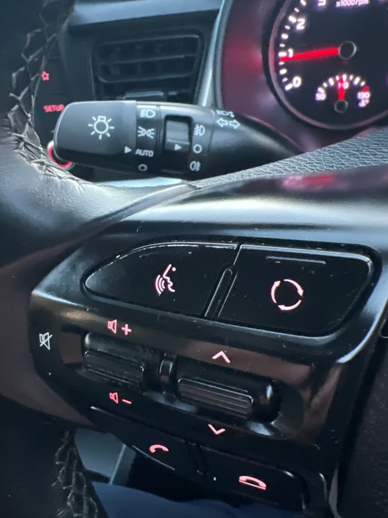 Used Kia Stonic 2018 for sale - 76910026: Photo 35