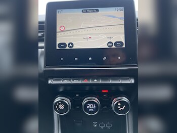 Used Renault Captur 2022 for sale - 77821295: Photo