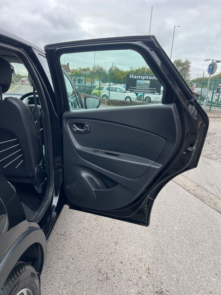 Used Renault Captur 2013 for sale - 76235688: Photo 18