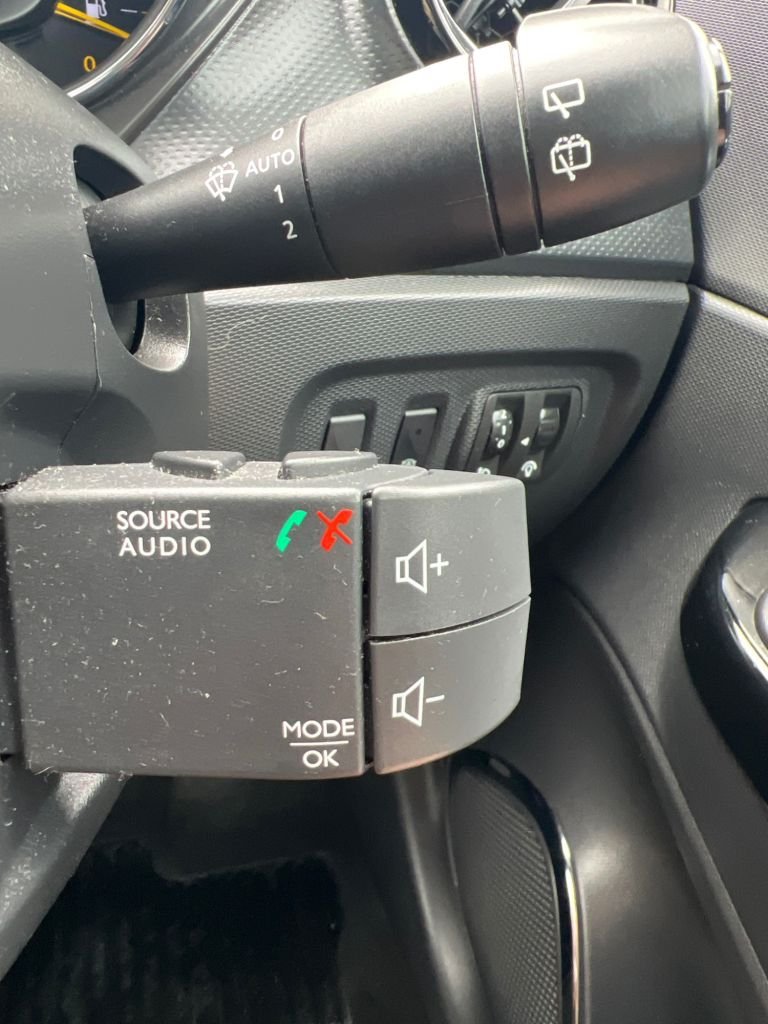 Used Renault Captur 2013 for sale - 76235688: Photo 39