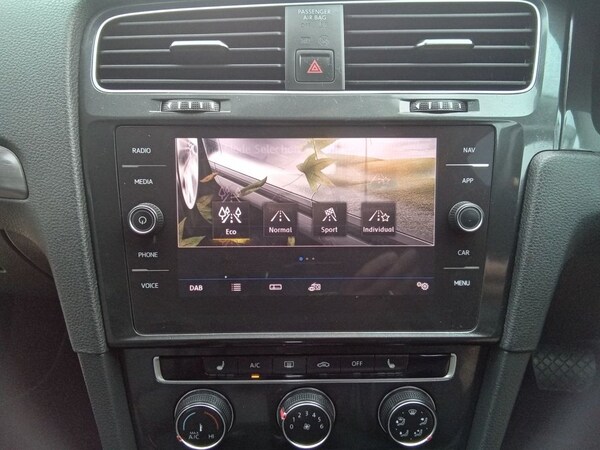 Used Volkswagen Golf 2019 for sale - 75585162: Photo 44