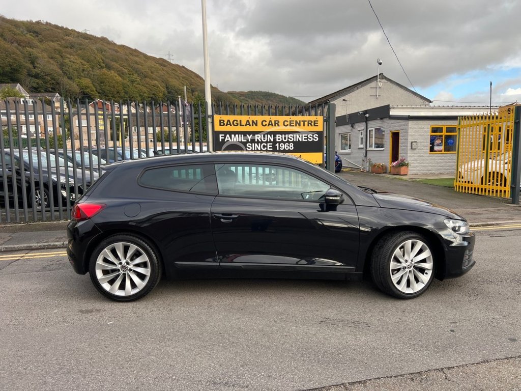 Used Volkswagen Scirocco 2016 for sale - 76345258: Photo 2